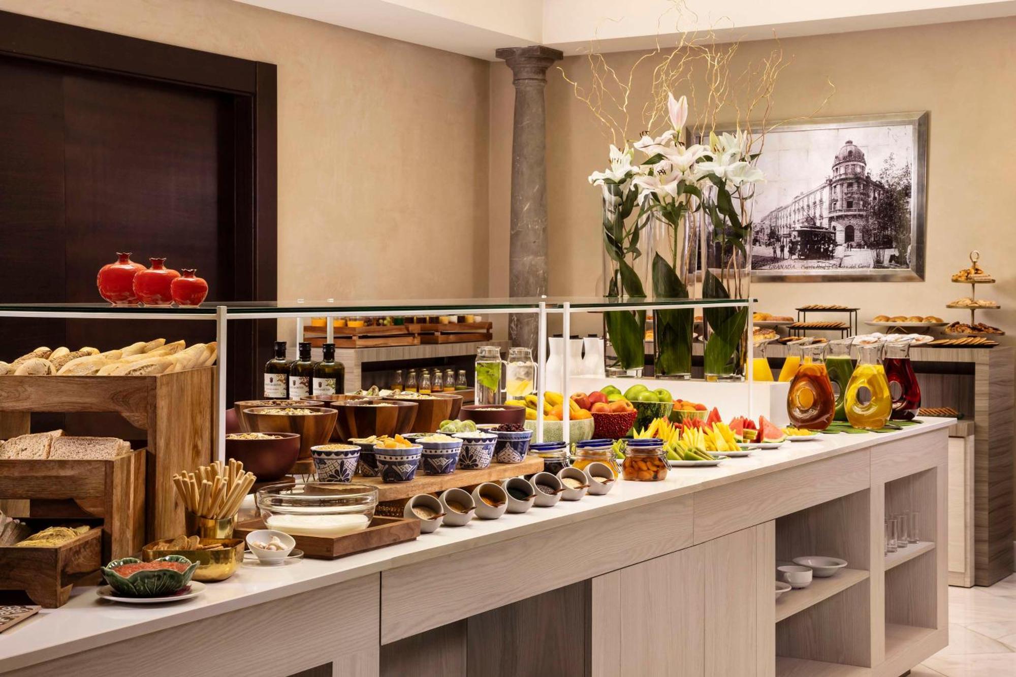Nh Collection Victoria Hotel Granada Eksteriør billede